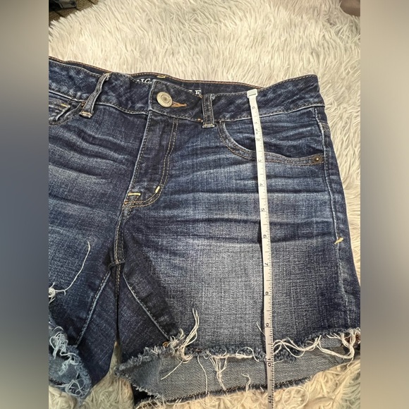 American Eagle Shortie Jean Shorts Size 8 - Picture 5 of 7
